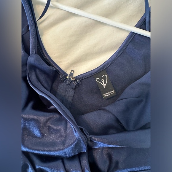 Windsor Homecoming Dress - Picture 4 of 7